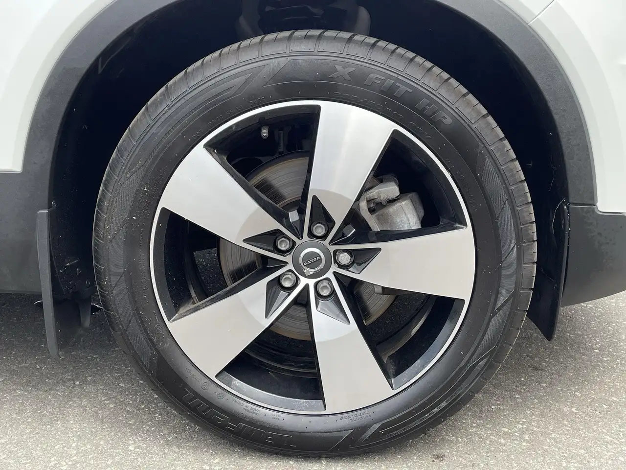 Volvo XC40 photo Volvo XC40
