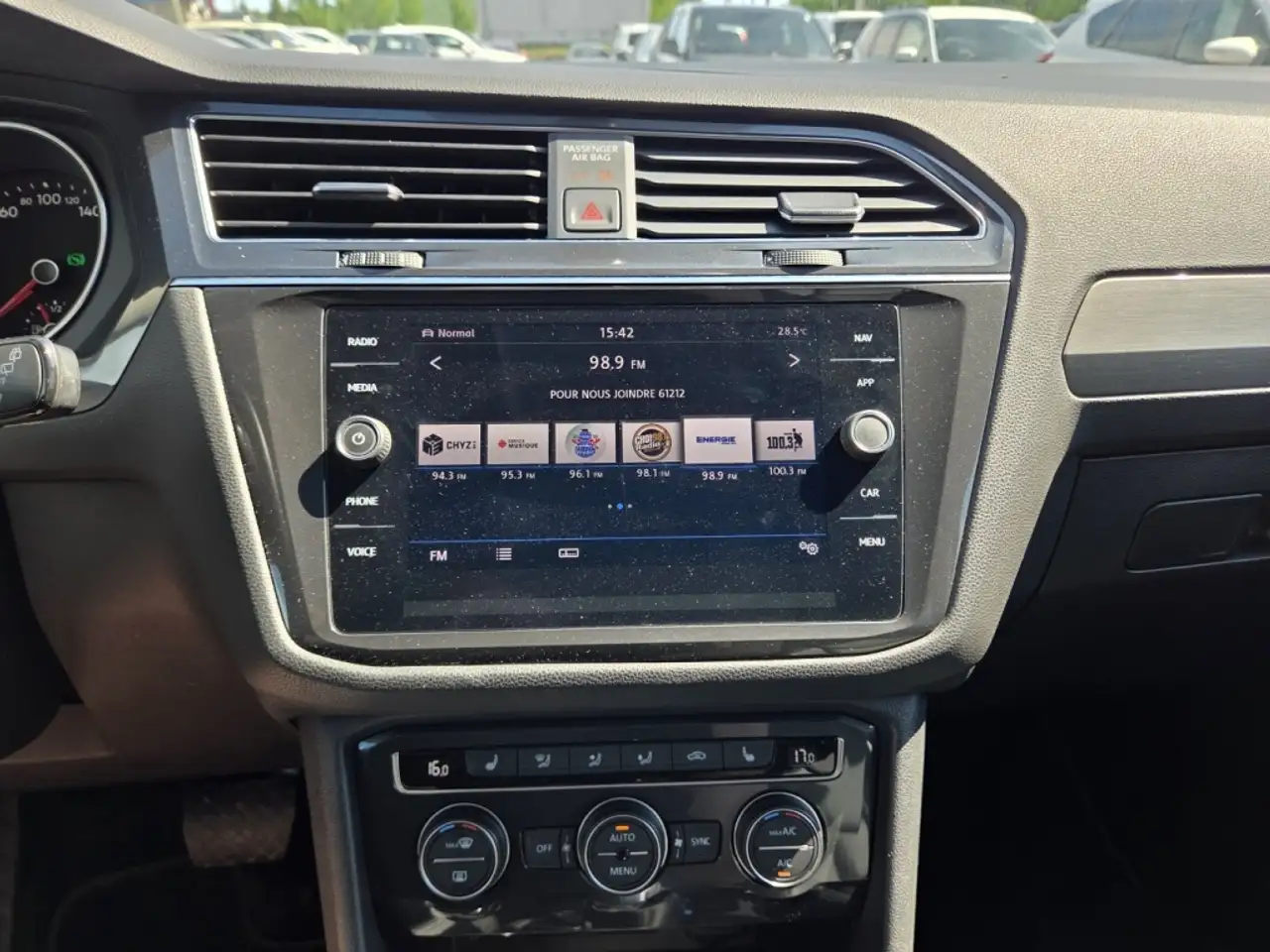 Volkswagen Tiguan снимка Volkswagen Tiguan