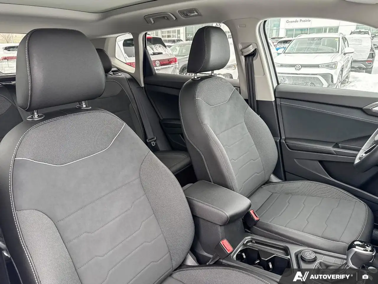 Volkswagen Taos снимка Volkswagen Taos