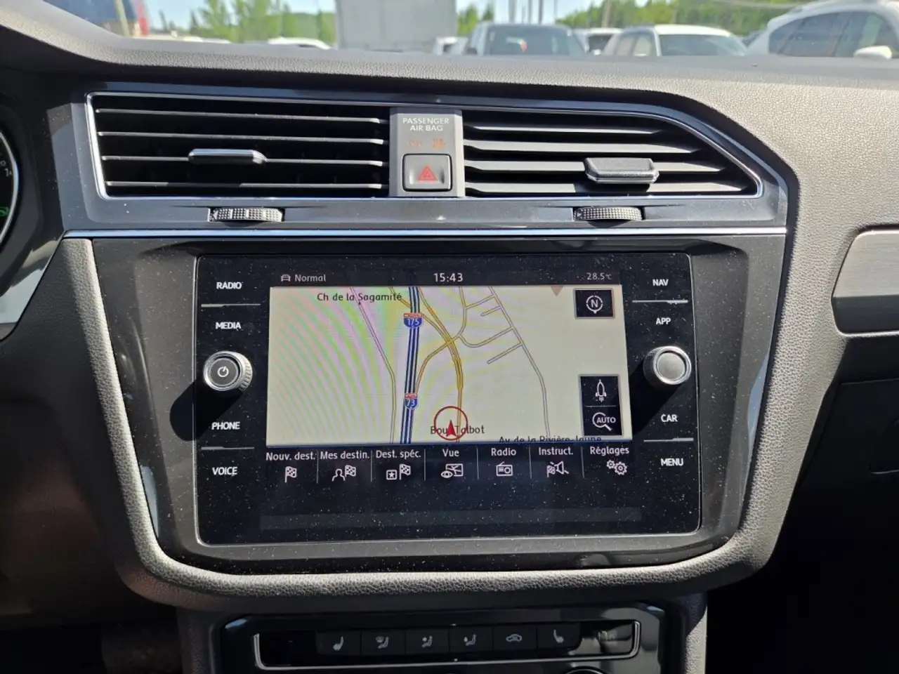 Volkswagen Tiguan снимка Volkswagen Tiguan