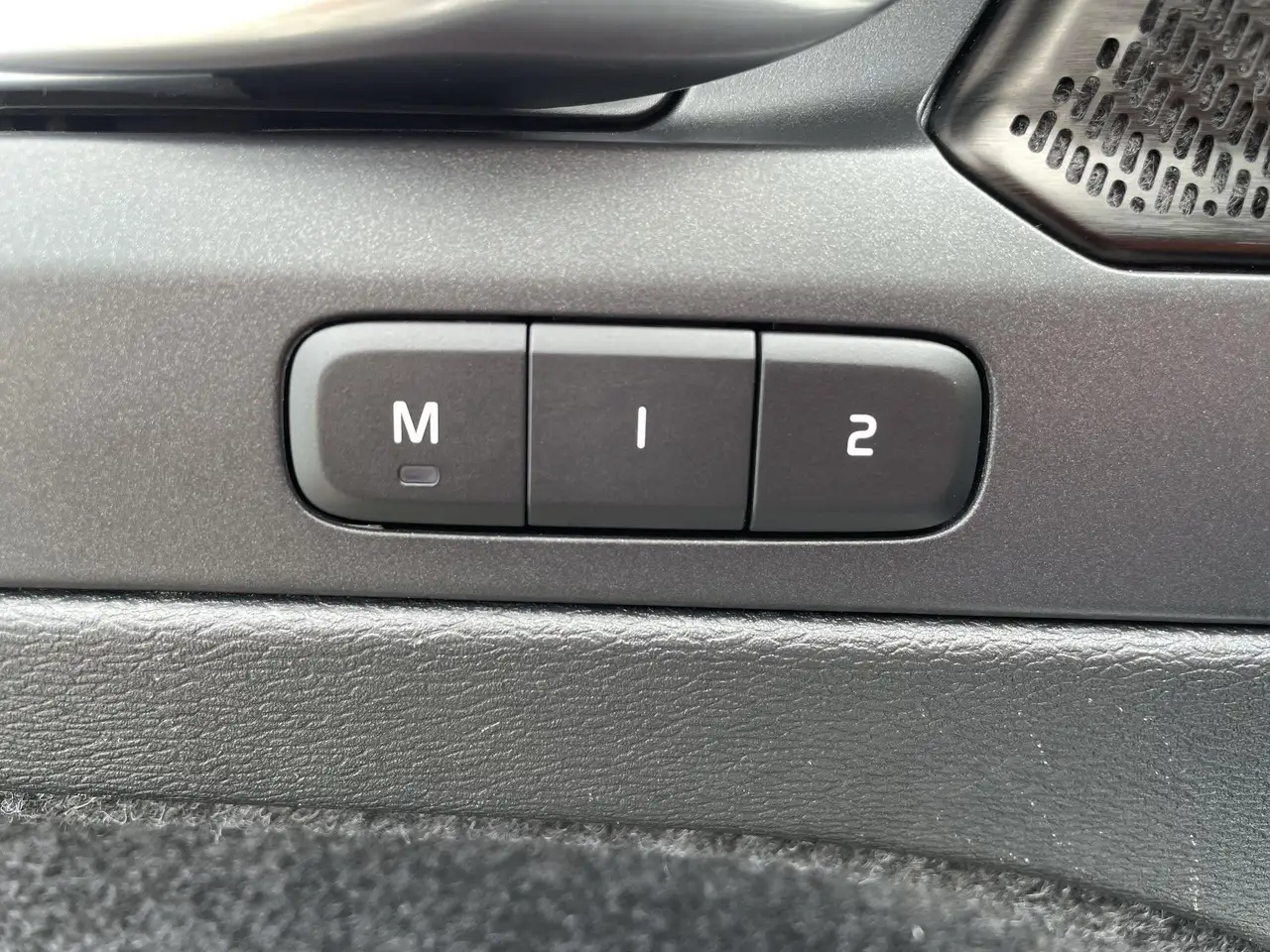 Volvo XC40 photo Volvo XC40