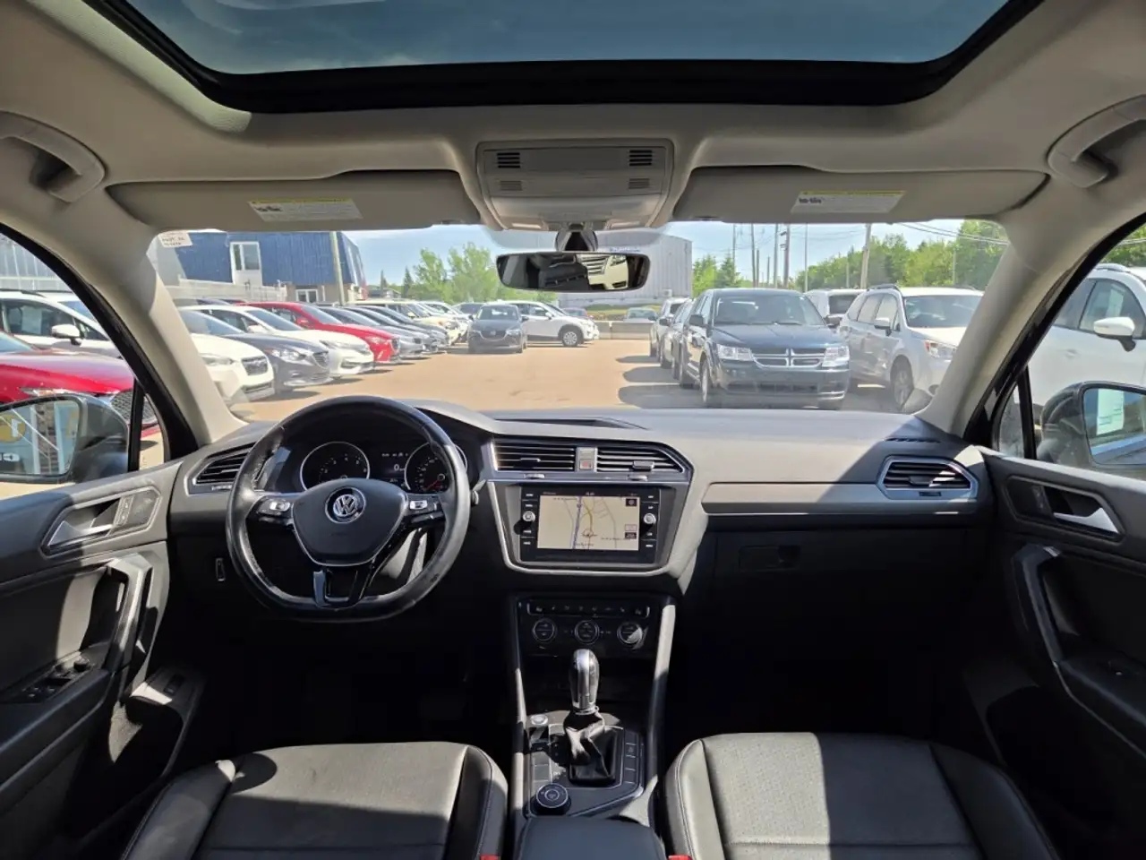 Volkswagen Tiguan снимка Volkswagen Tiguan