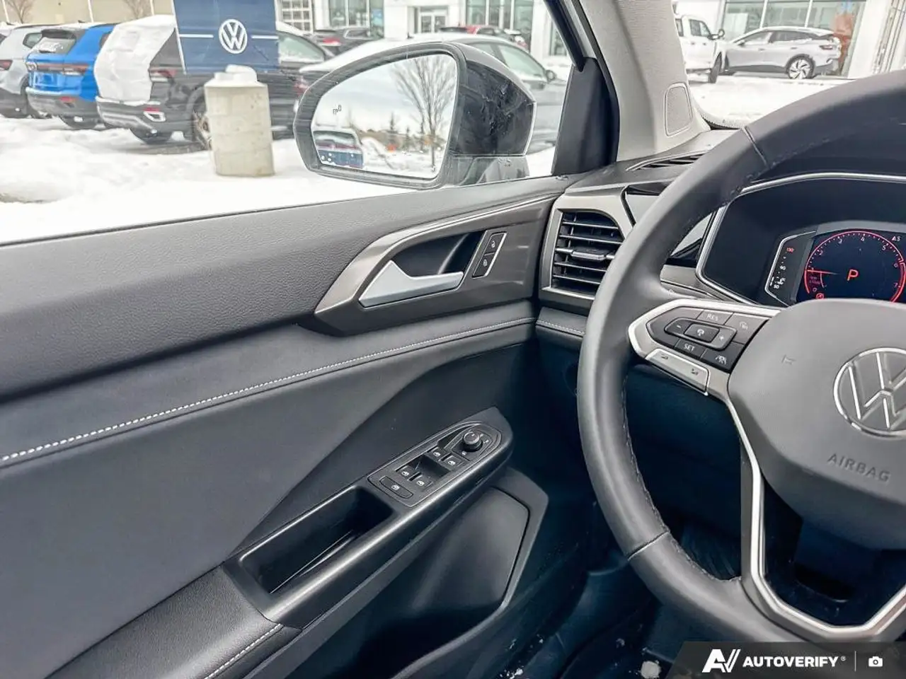 Volkswagen Taos снимка Volkswagen Taos