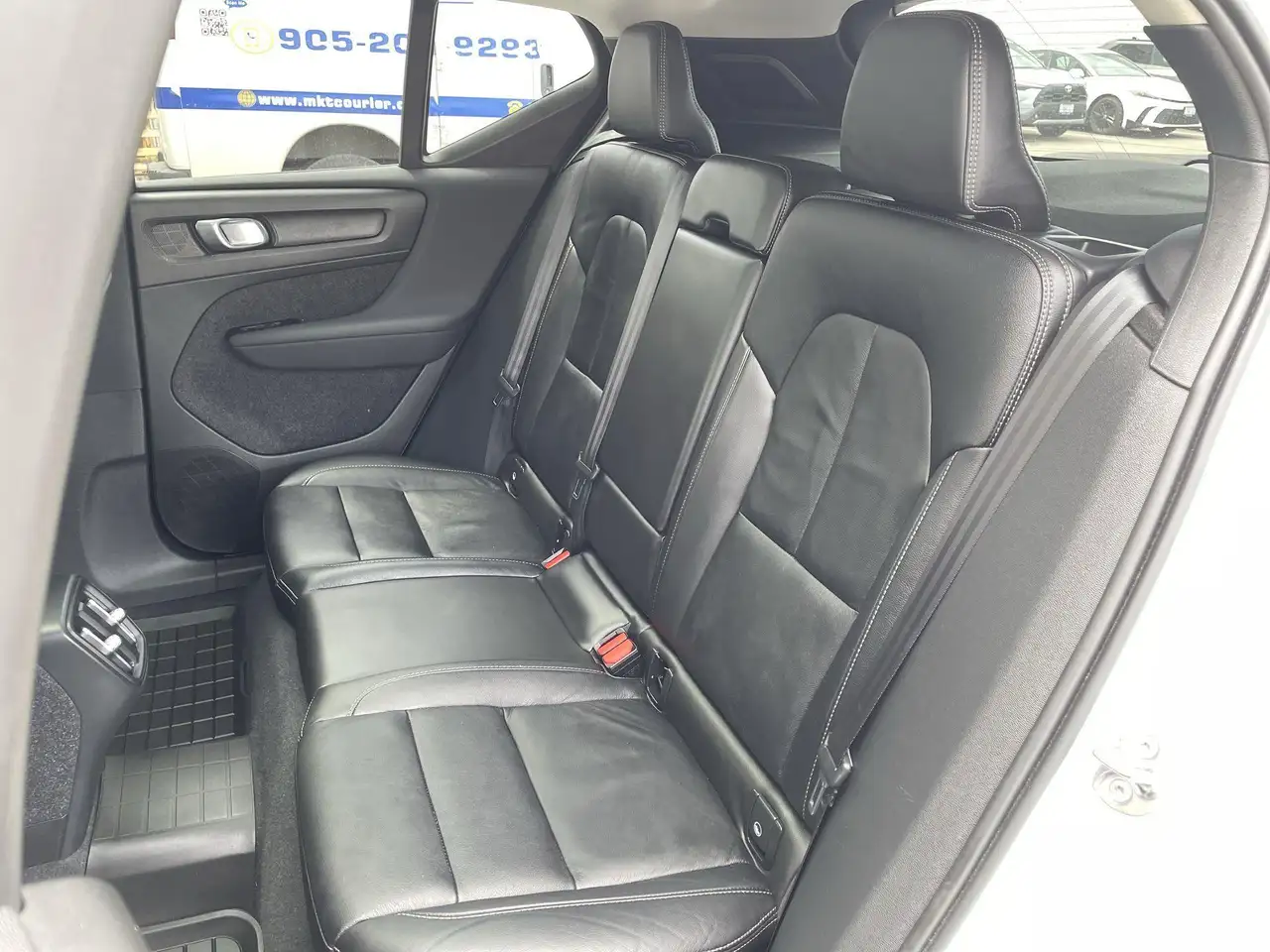 Volvo XC40 photo Volvo XC40