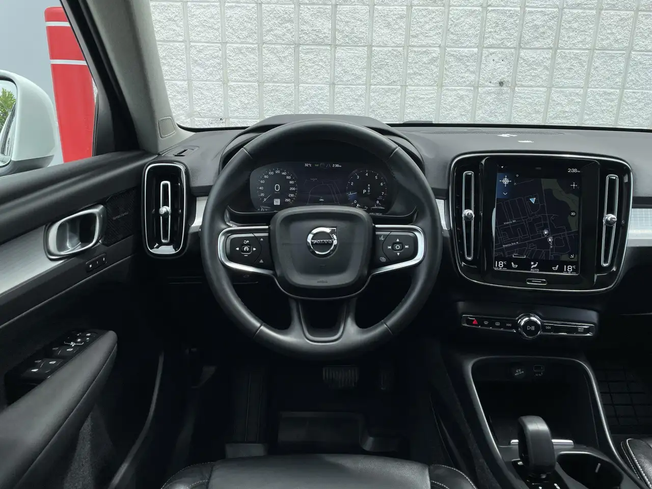 Volvo XC40 photo Volvo XC40