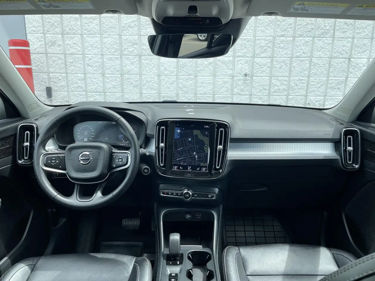 Volvo XC40 photo Volvo XC40