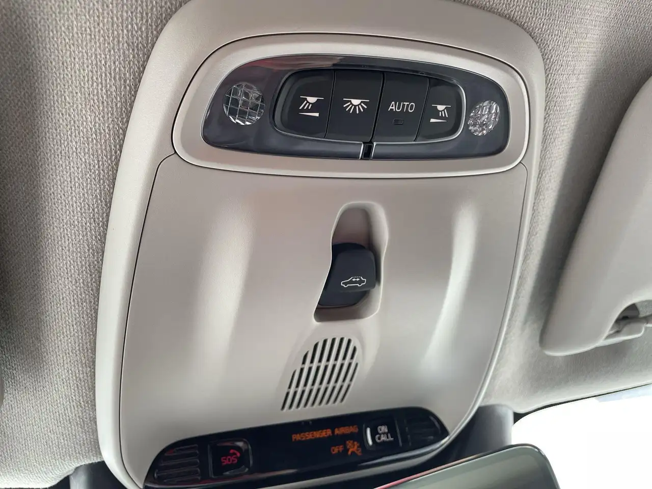 Volvo XC40 photo Volvo XC40