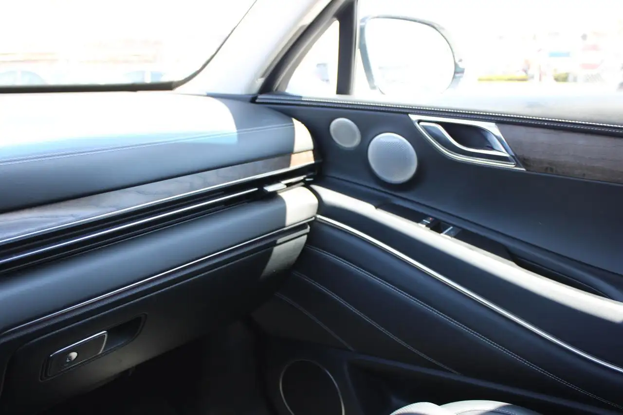 Genesis GV80 снимка Genesis GV80