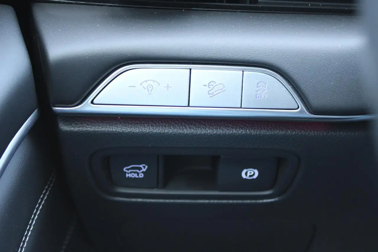 Genesis GV80 снимка Genesis GV80