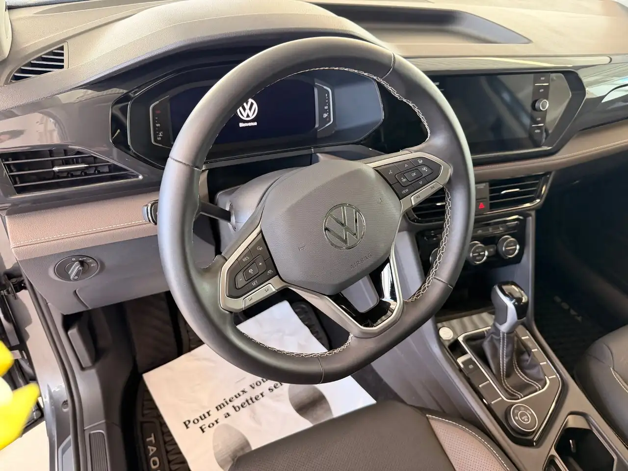 Volkswagen Taos снимка Volkswagen Taos