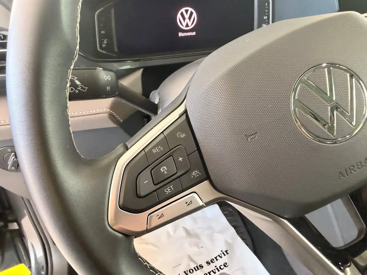 Volkswagen Taos снимка Volkswagen Taos