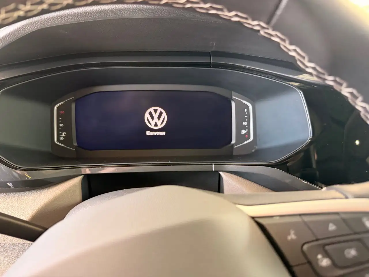 Volkswagen Taos снимка Volkswagen Taos