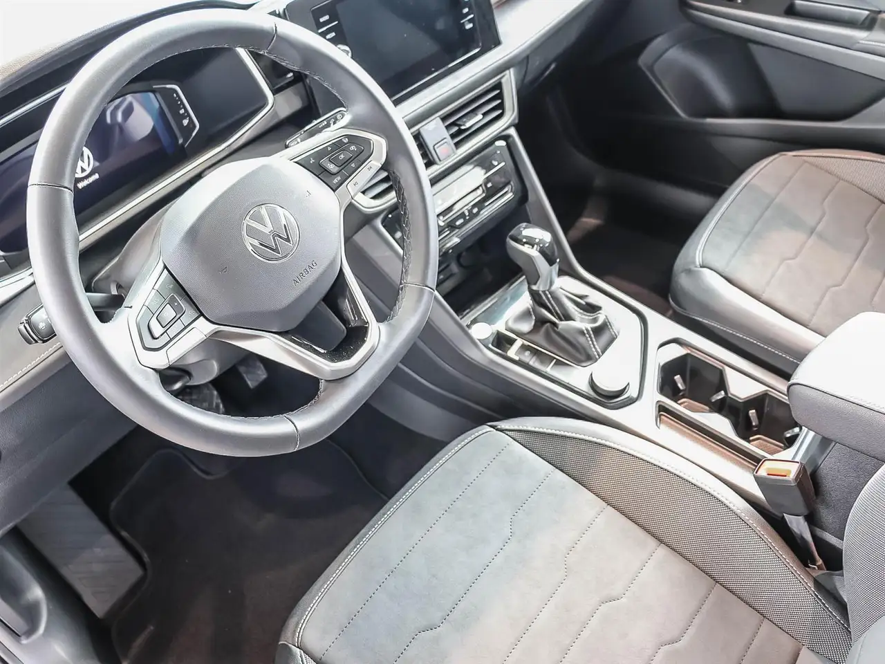 Volkswagen Taos снимка Volkswagen Taos