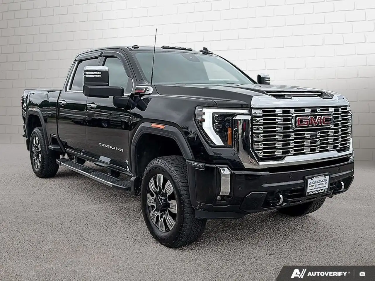 GMC Sierra 2500HD снимка GMC Sierra 2500HD