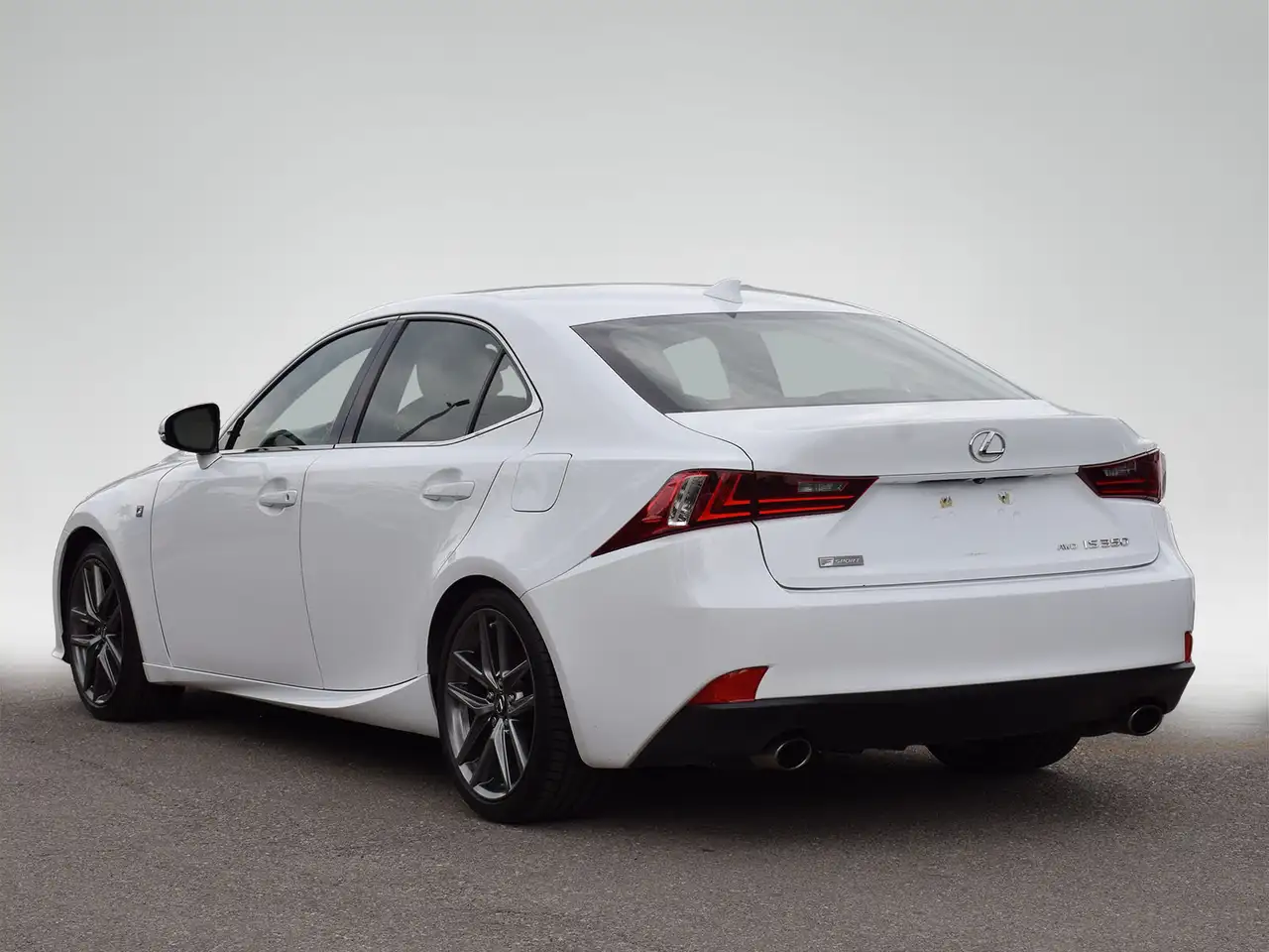 Lexus IS photo Lexus IS