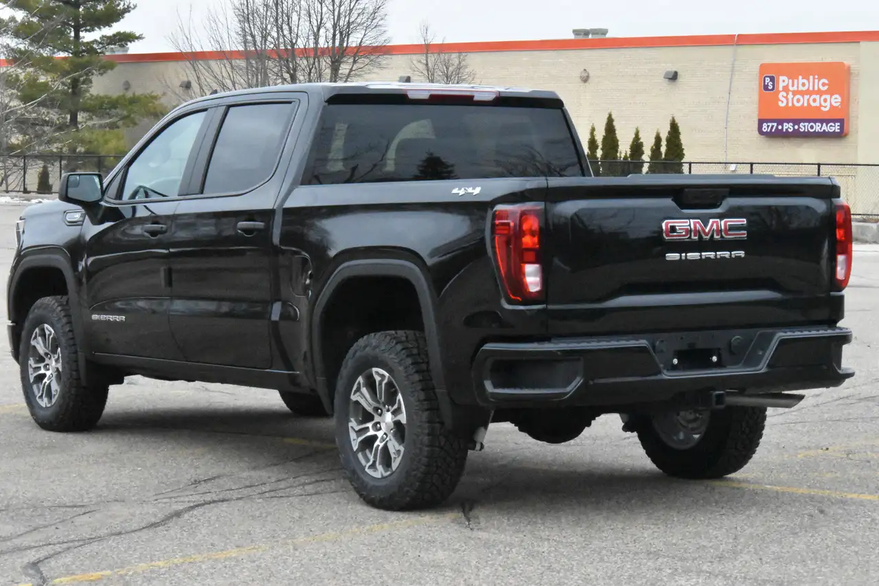 GMC Sierra 1500 photo GMC Sierra 1500