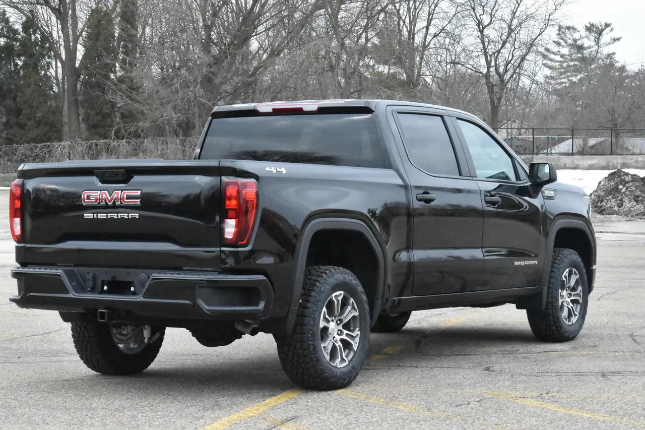 GMC Sierra 1500 photo GMC Sierra 1500