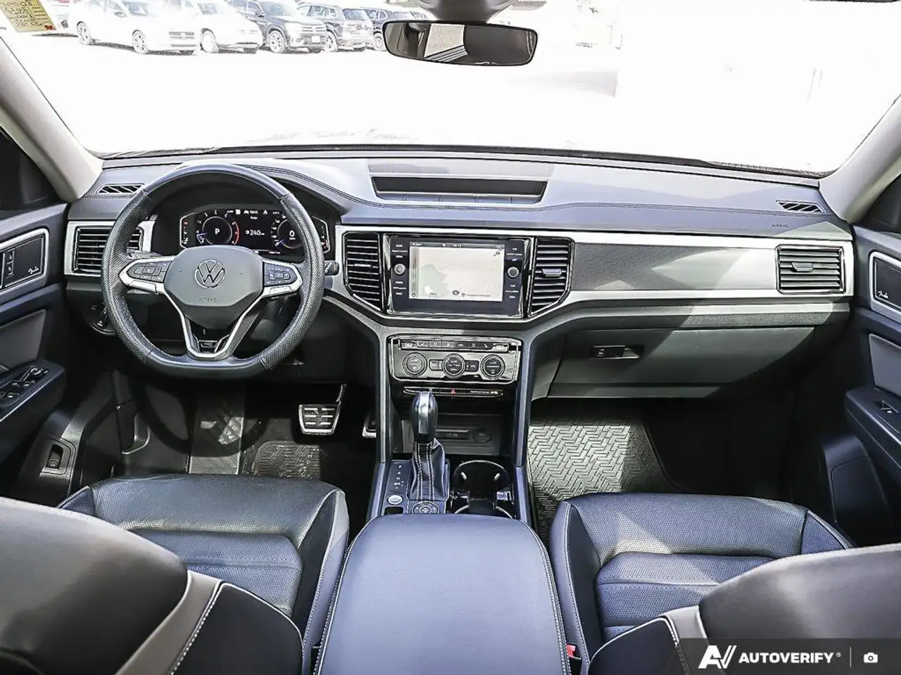 Volkswagen Atlas снимка Volkswagen Atlas