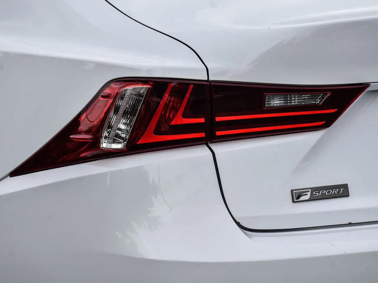 Lexus IS photo Lexus IS