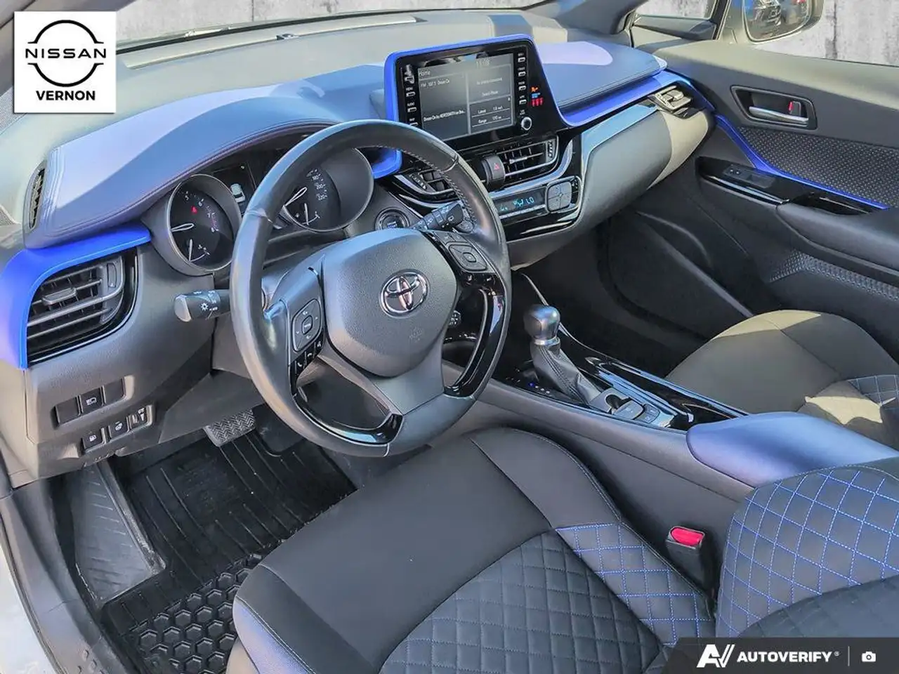 Toyota C-HR fotografie Toyota C-HR