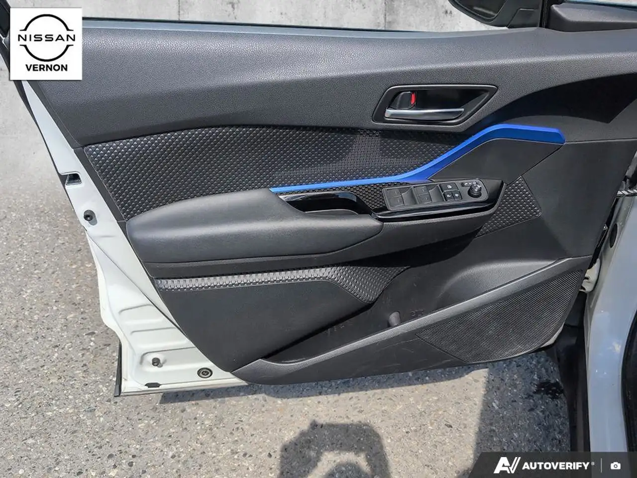 Toyota C-HR fotografie Toyota C-HR