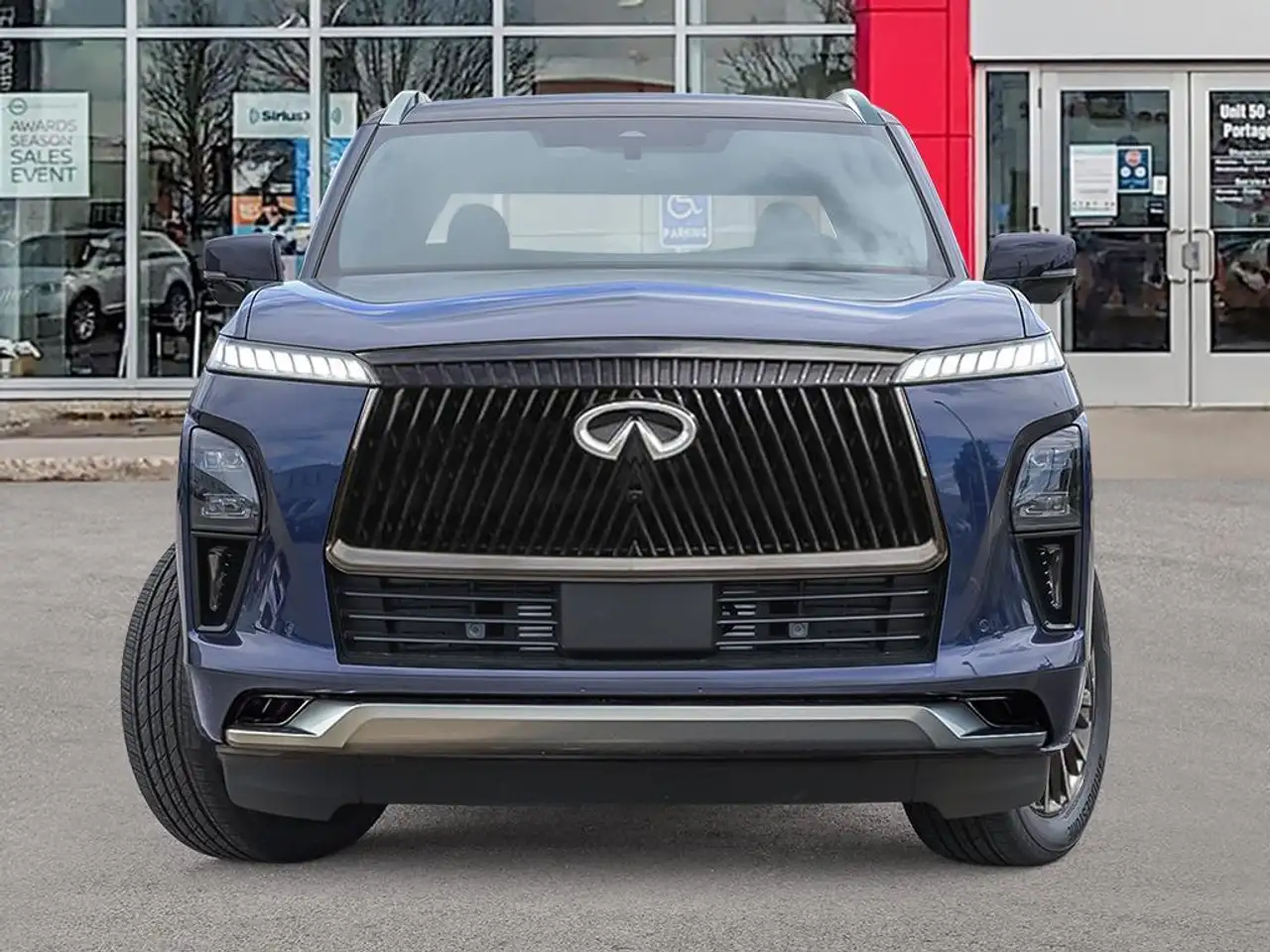 Infiniti QX80 снимка Infiniti QX80