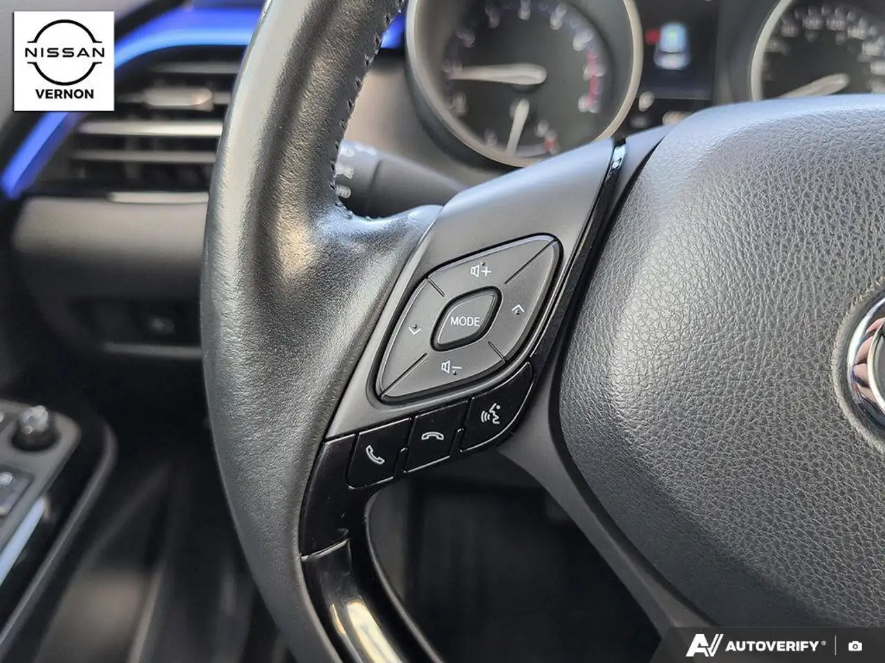 Toyota C-HR fotografie Toyota C-HR
