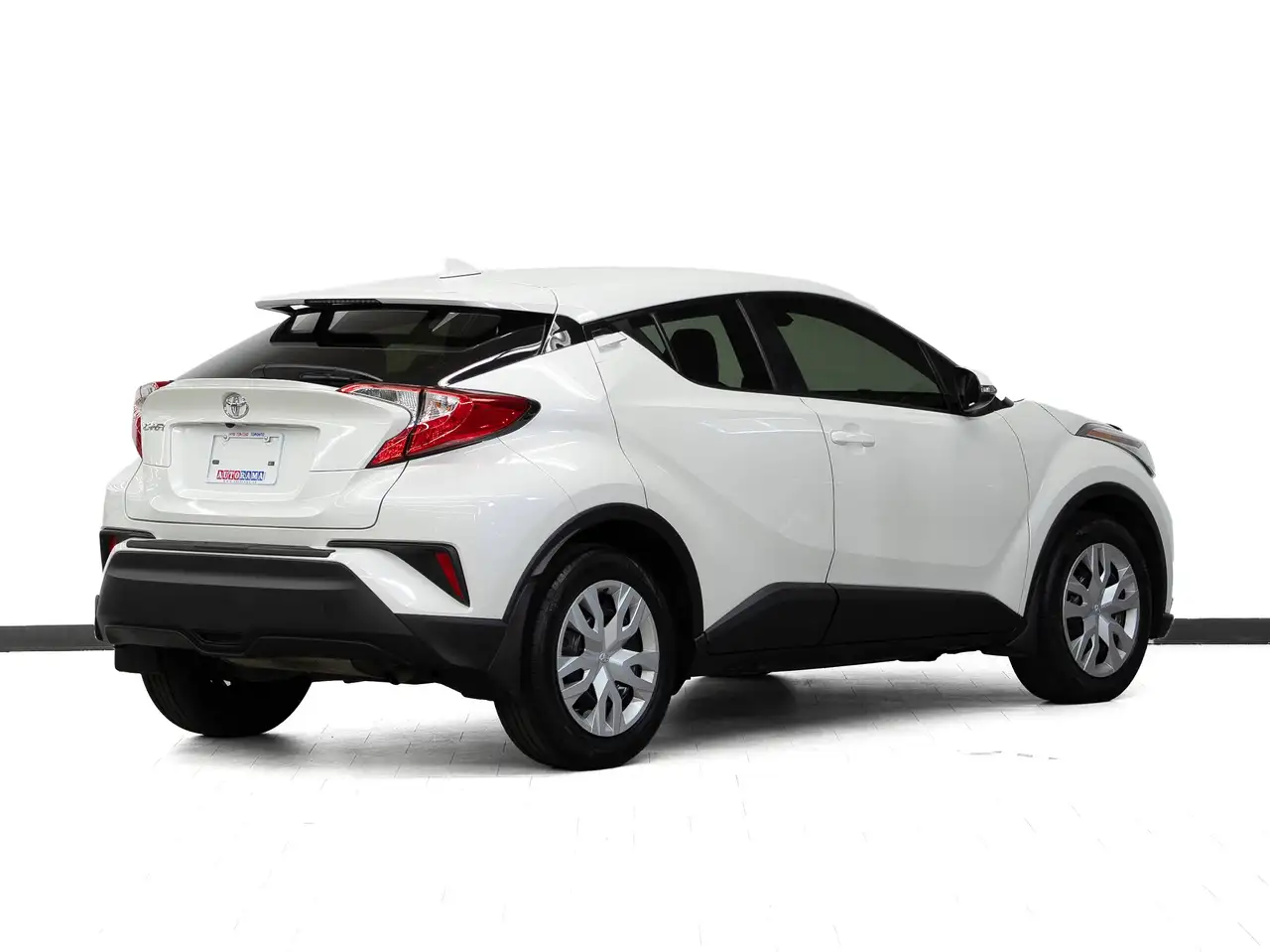 Toyota C-HR photo Toyota C-HR