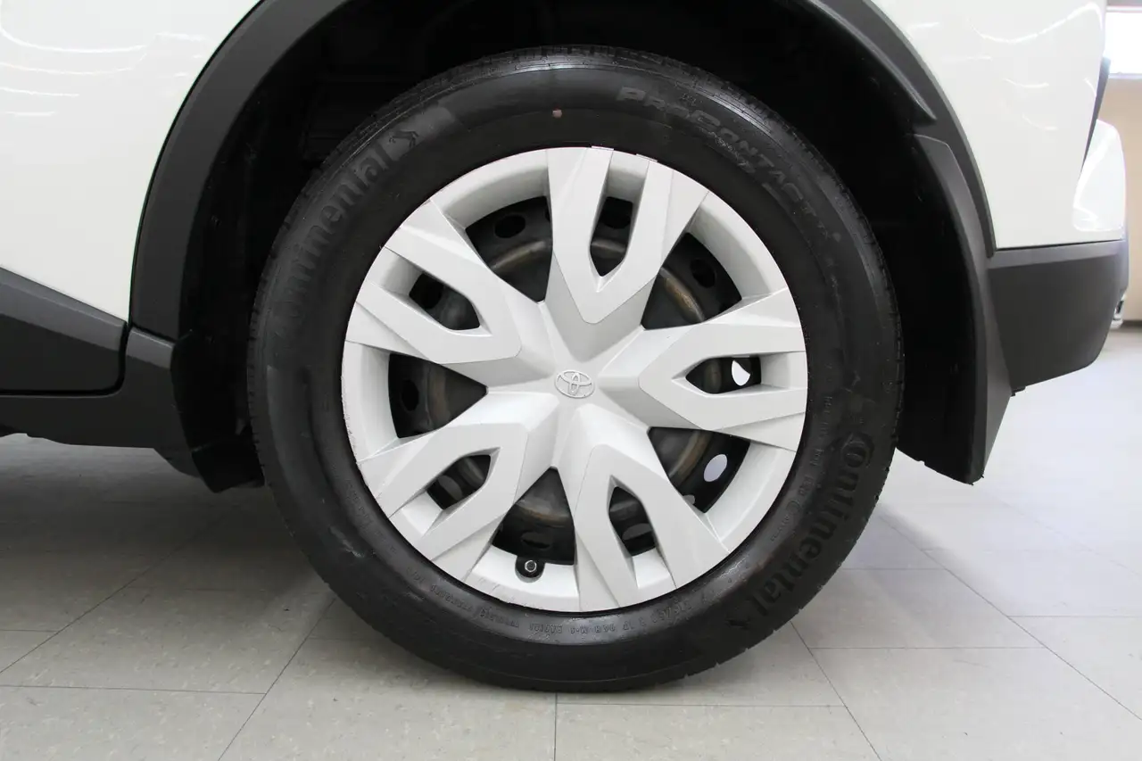 Toyota C-HR photo Toyota C-HR