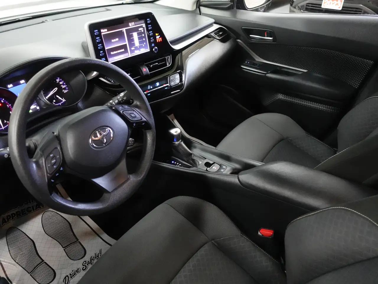 Toyota C-HR photo Toyota C-HR