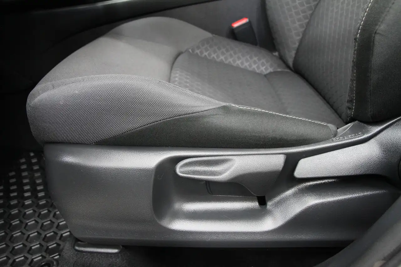 Toyota C-HR photo Toyota C-HR
