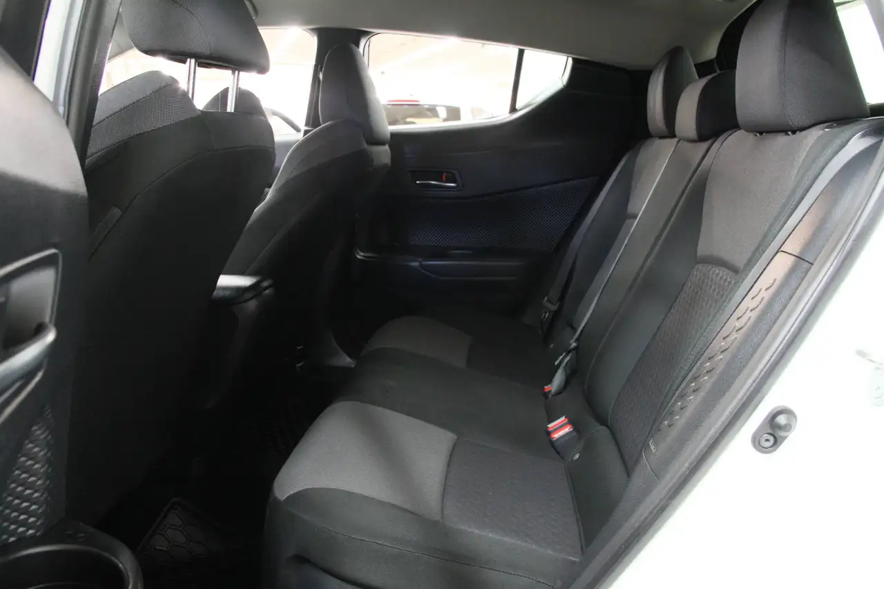 Toyota C-HR photo Toyota C-HR