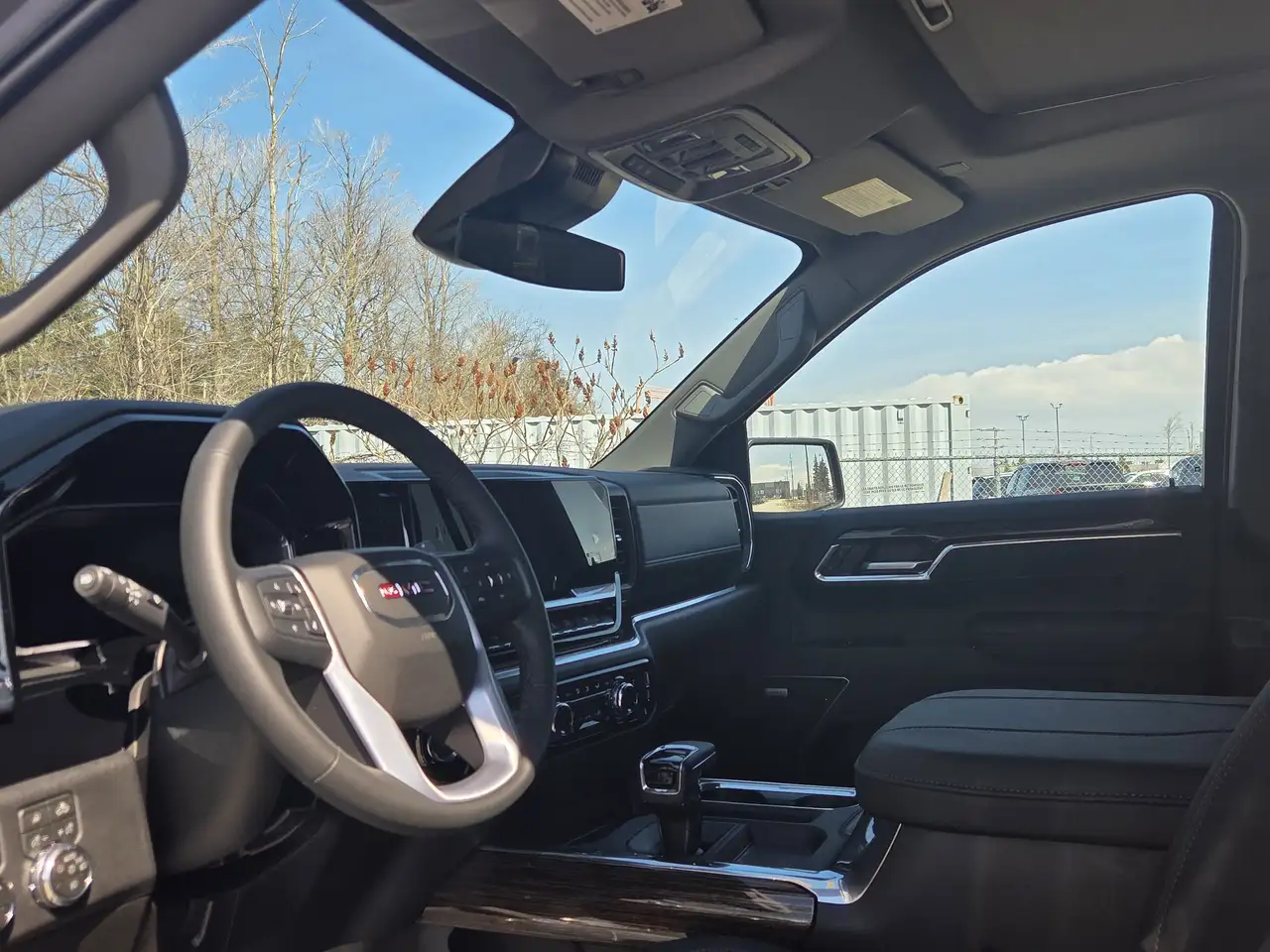 GMC Sierra 1500 снимка GMC Sierra 1500