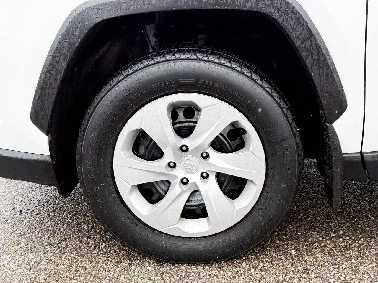 Toyota RAV 4 снимка Toyota RAV 4