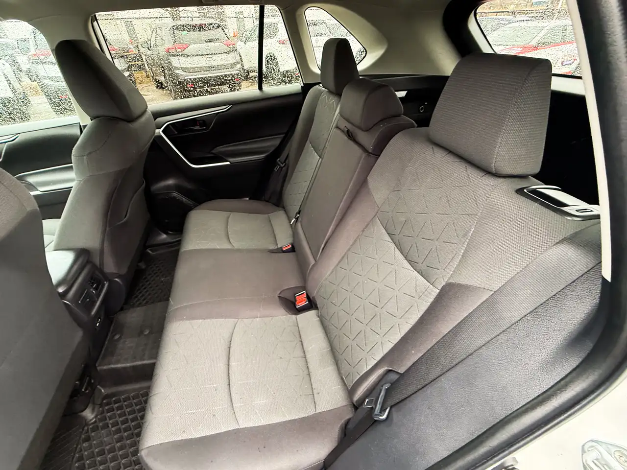 Toyota RAV 4 снимка Toyota RAV 4