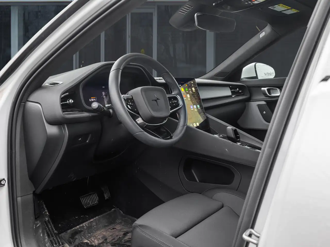 Polestar 2 снимка Polestar 2
