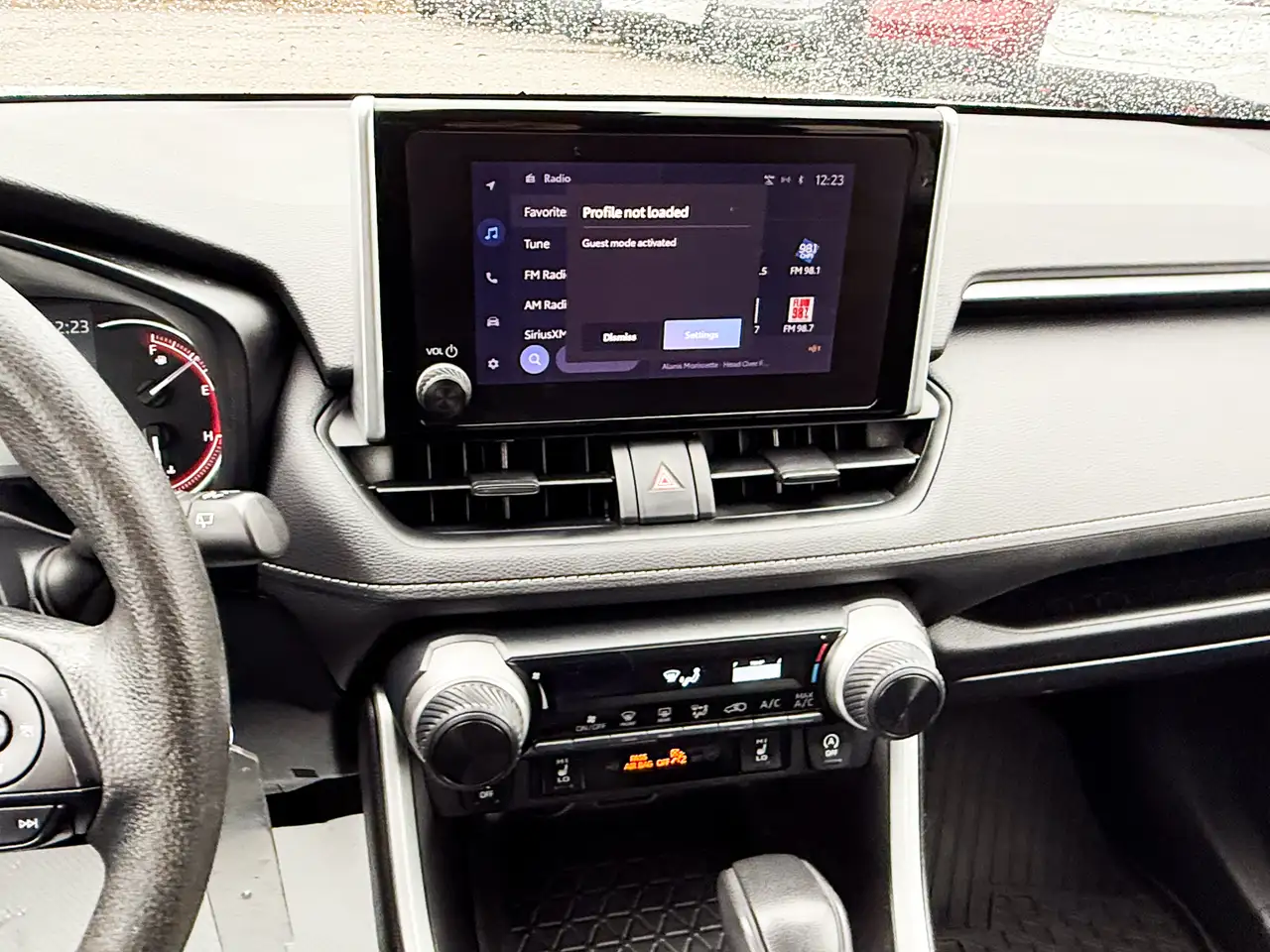 Toyota RAV 4 снимка Toyota RAV 4