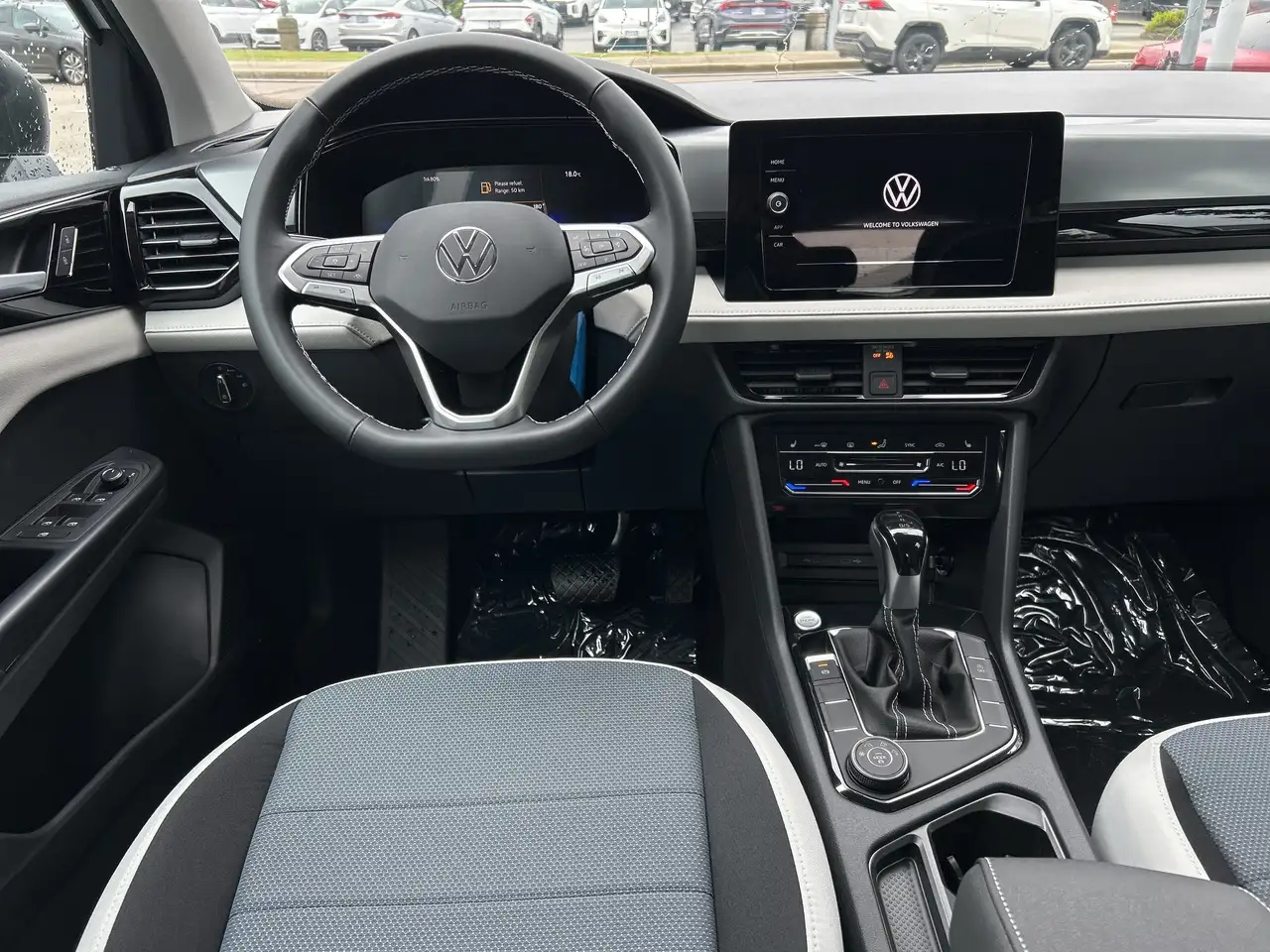Volkswagen Taos снимка Volkswagen Taos