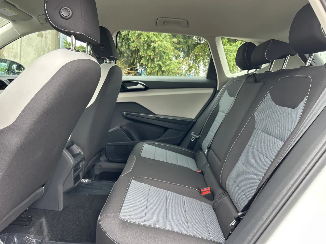 Volkswagen Taos снимка Volkswagen Taos