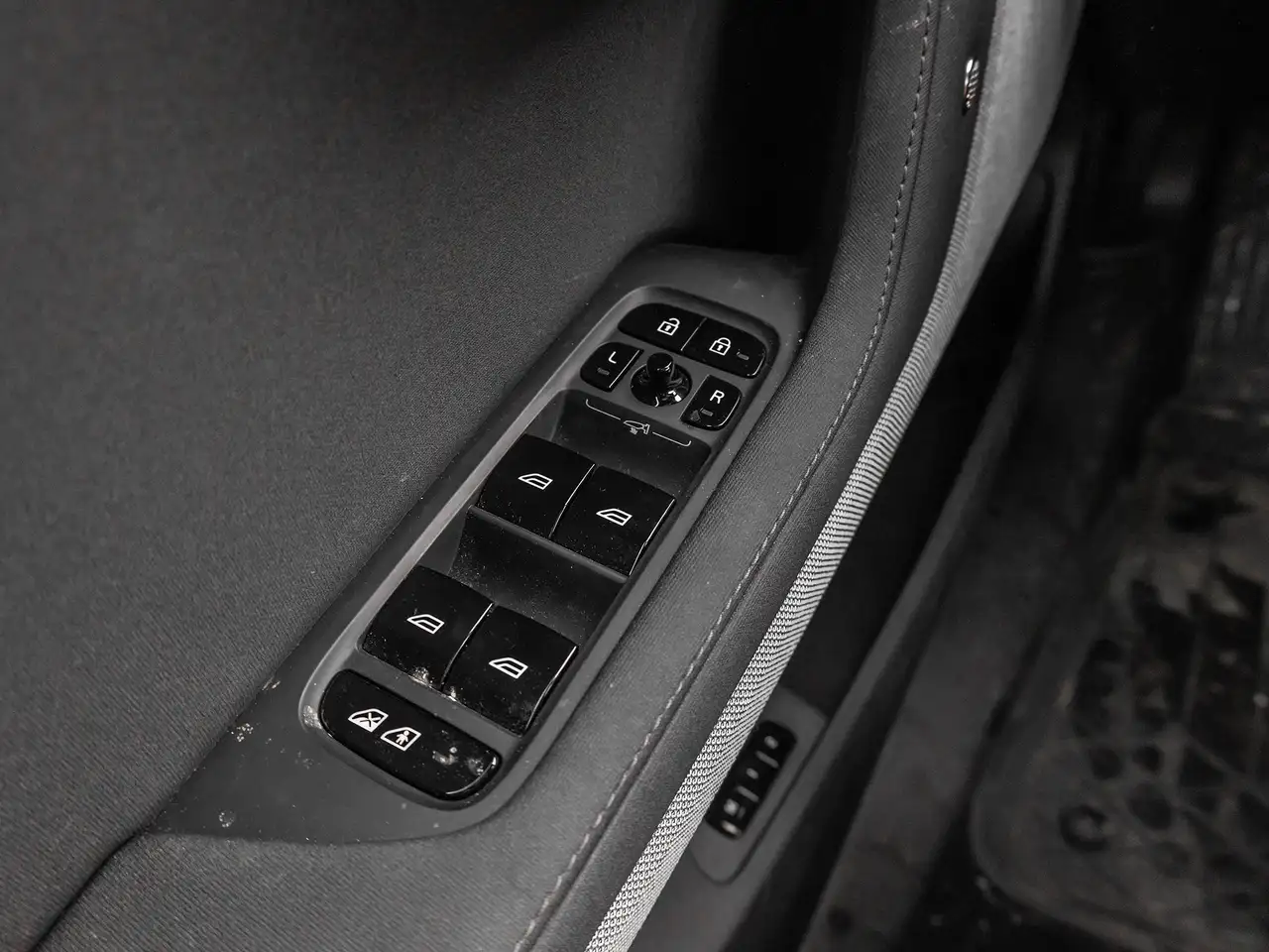 Polestar 2 снимка Polestar 2