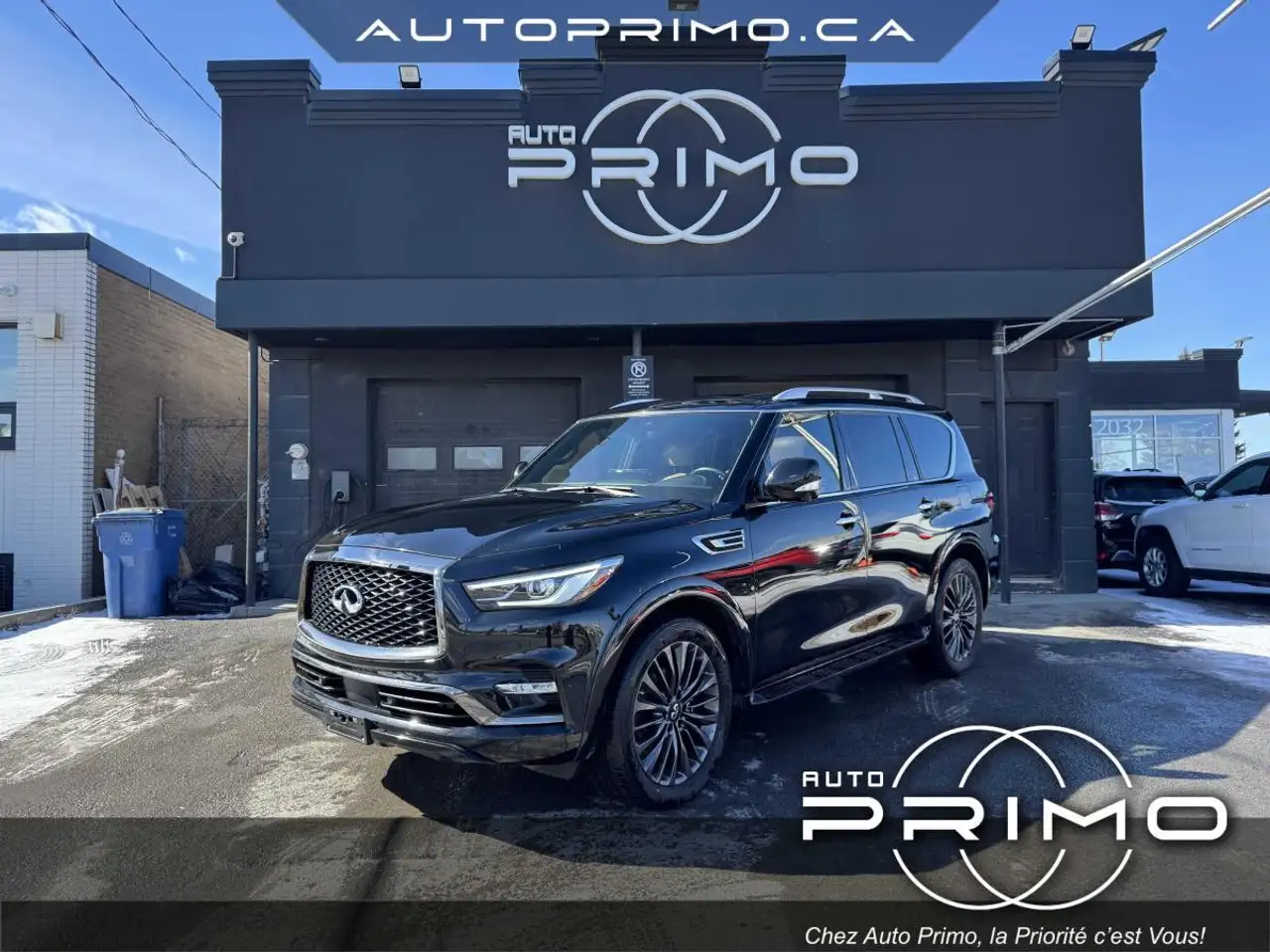 Infiniti QX80 снимка Infiniti QX80
