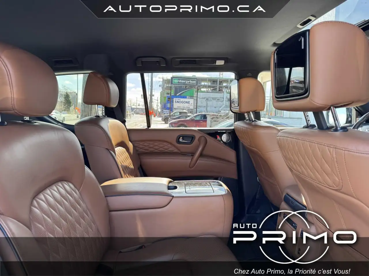 Infiniti QX80 снимка Infiniti QX80