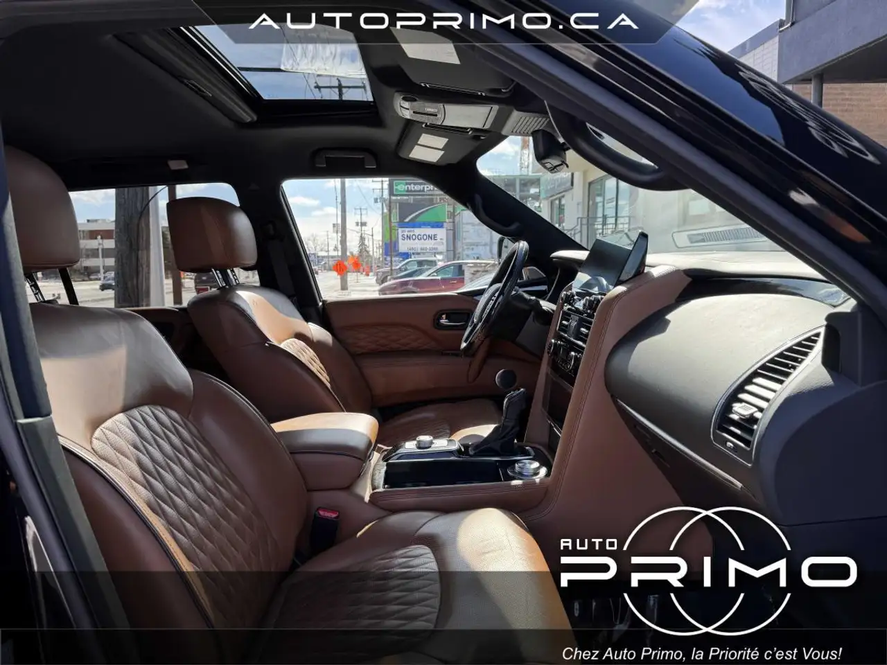 Infiniti QX80 снимка Infiniti QX80