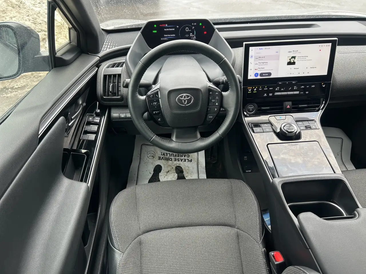 Toyota bZ4X снимка Toyota bZ4X