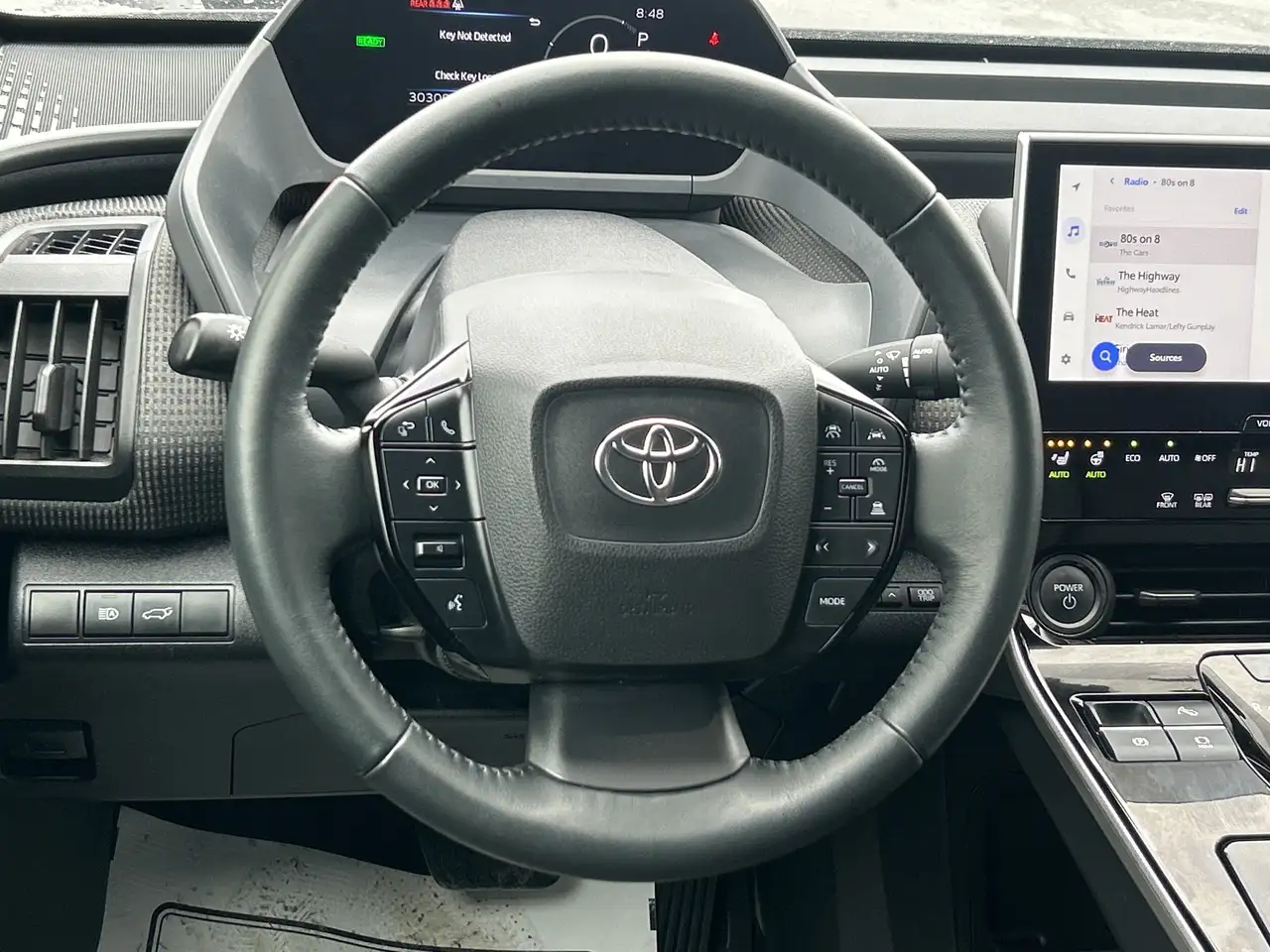 Toyota bZ4X снимка Toyota bZ4X