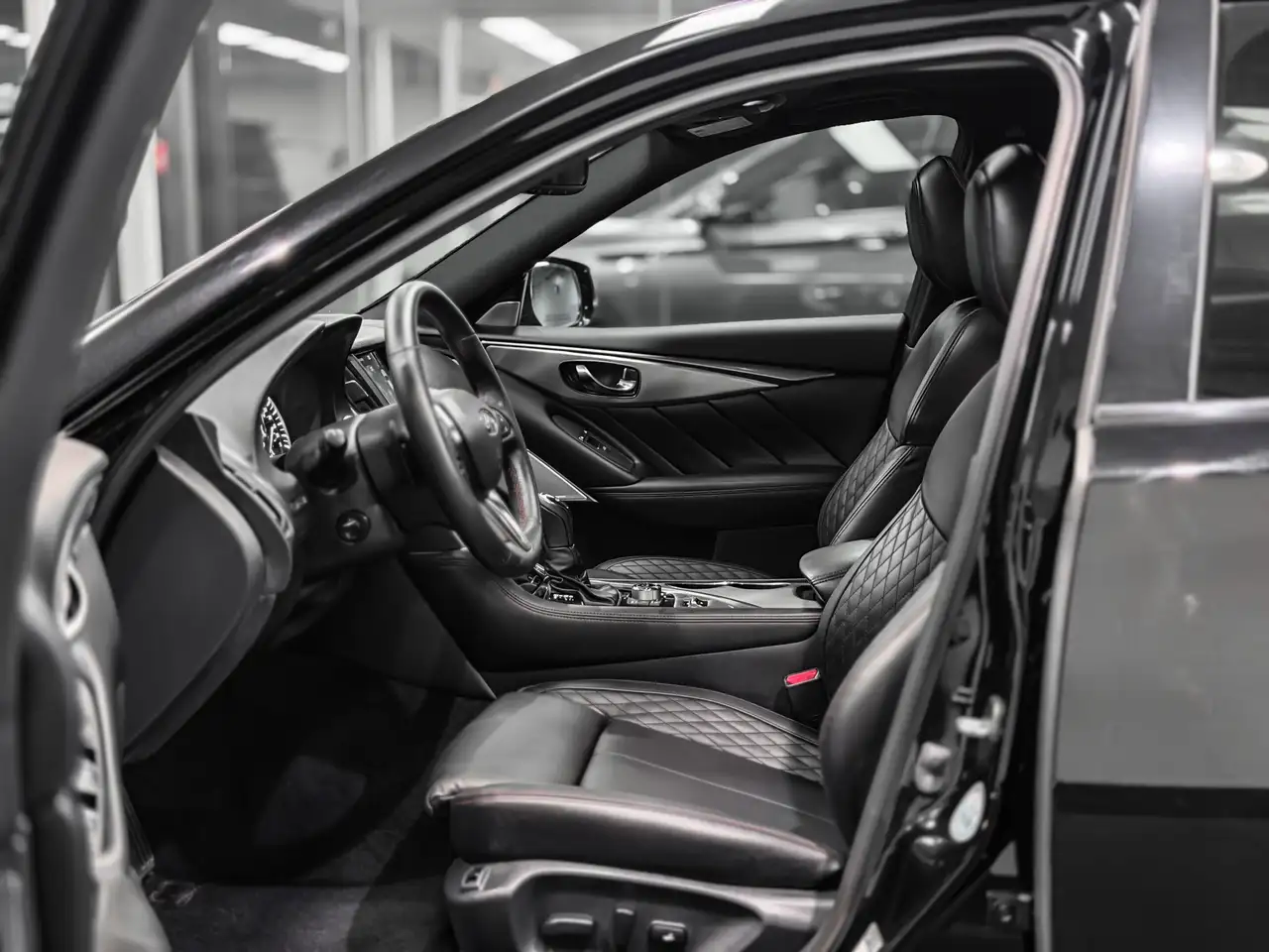 Infiniti Q50 fotografie Infiniti Q50