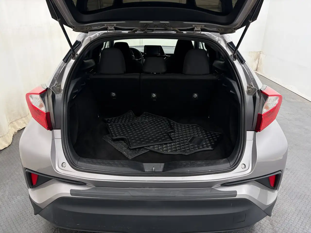 Toyota C-HR fotografie Toyota C-HR