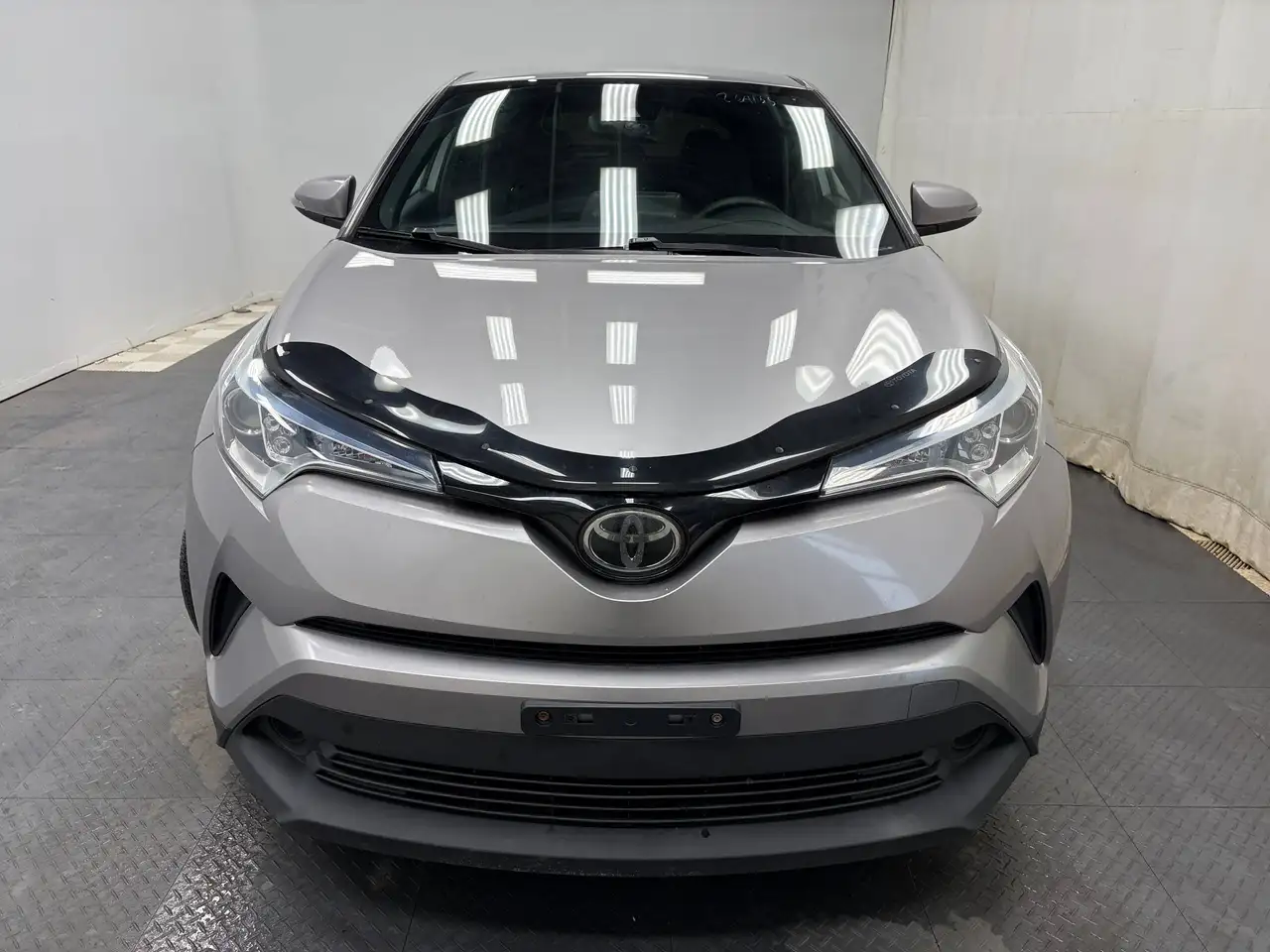 Toyota C-HR fotografie Toyota C-HR