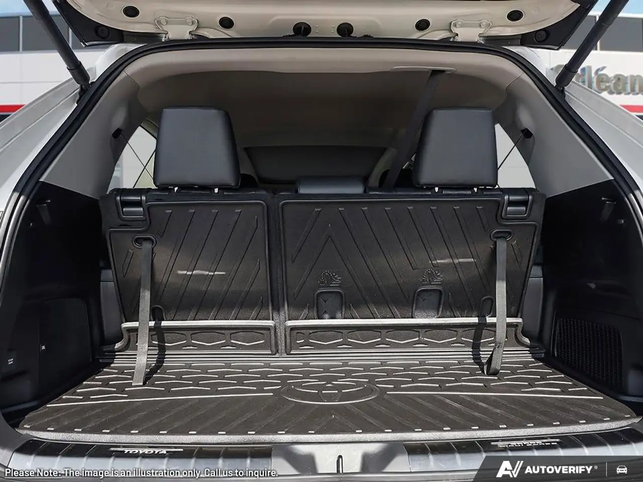 Toyota Grand Highlander fotografie Toyota Grand Highlander