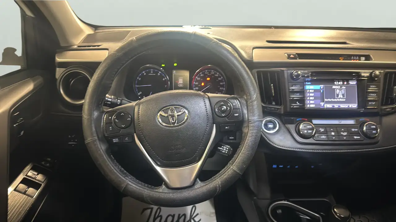 Toyota RAV 4 снимка Toyota RAV 4